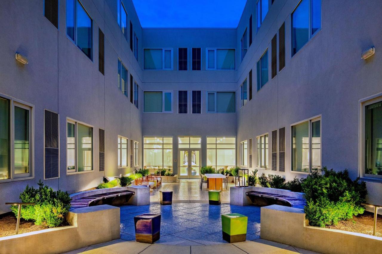 Hotel Element Hampton Peninsula Town Center Zewnętrze zdjęcie